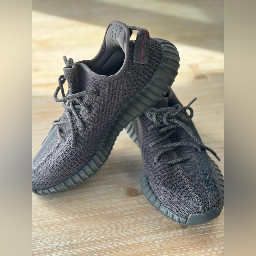 Adidas Yeezy Boost Size 8M 9.5W